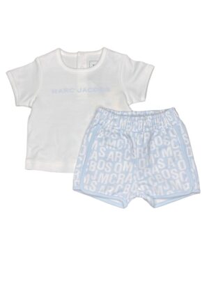 T-shirt+bermuda parlato