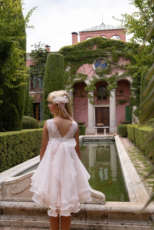 Abito coda pizzo schiena+cintura fiori