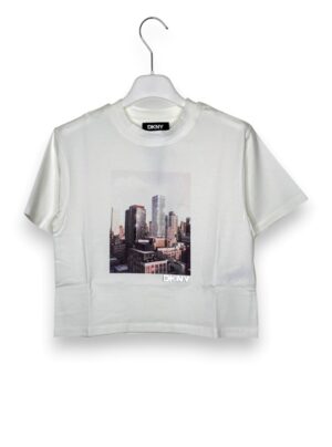 89405CC8DD5558C07E1EF1627C9318E6_ T-shirt over dkny skyline